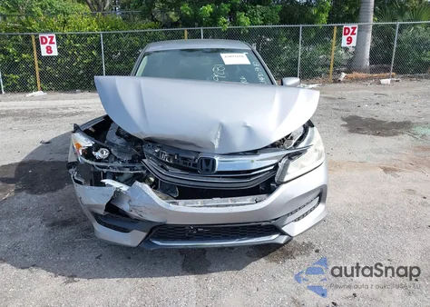 2016 Honda Accord Lx z USA, uszkodzony, nr VIN 1HGCR2F30GA059281